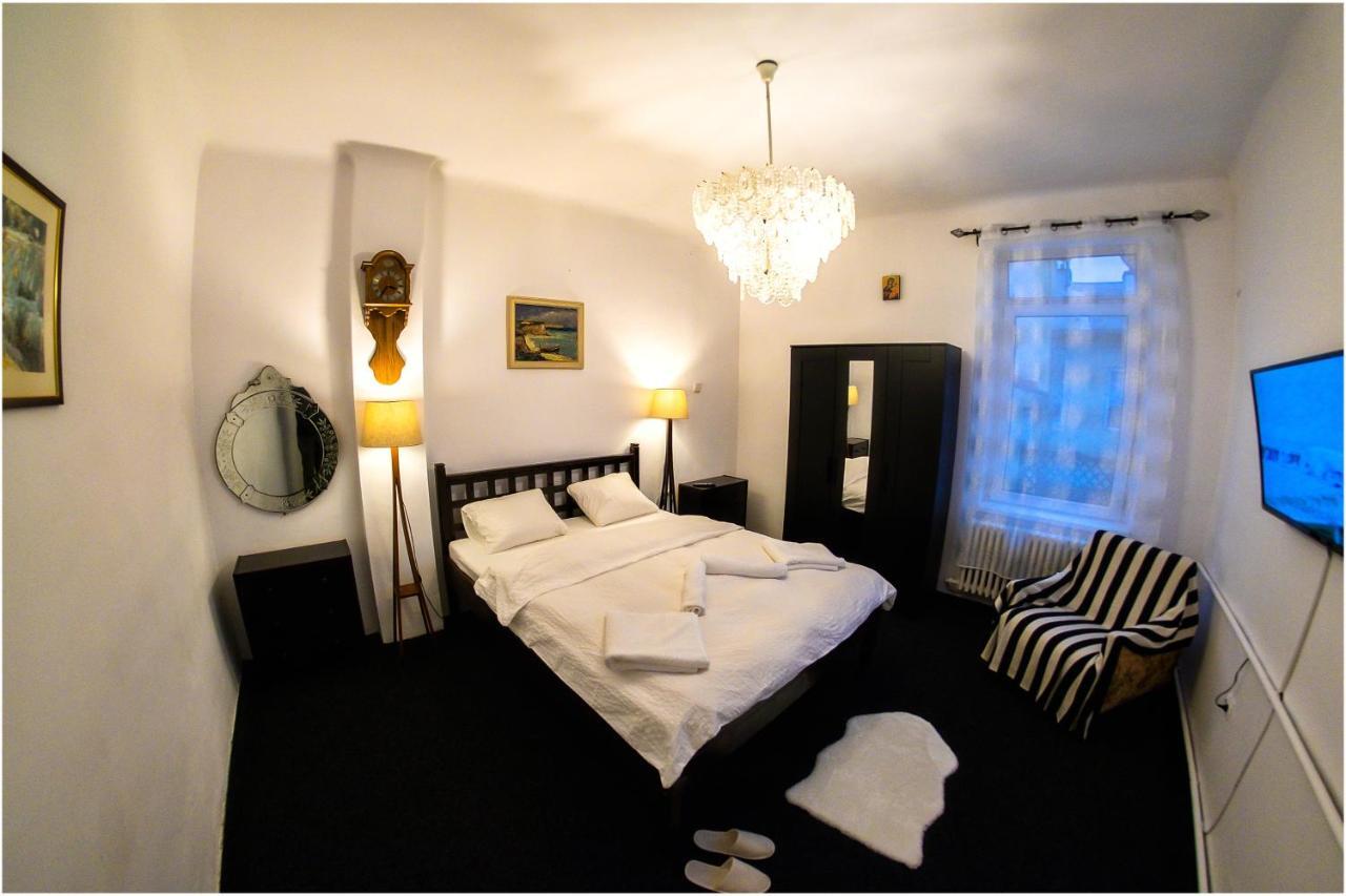 Apartment Clucerului Sun *